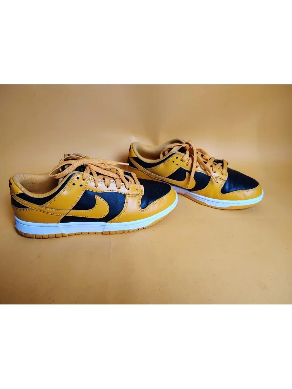 Nike Dunk Low Championship Goldenrod Yellow Black DD1391-004 Men's Size 10 Used